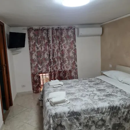 בית הארחה Casa Mery נאפולי