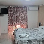 Casa Mery بيت ضيافة نابولي